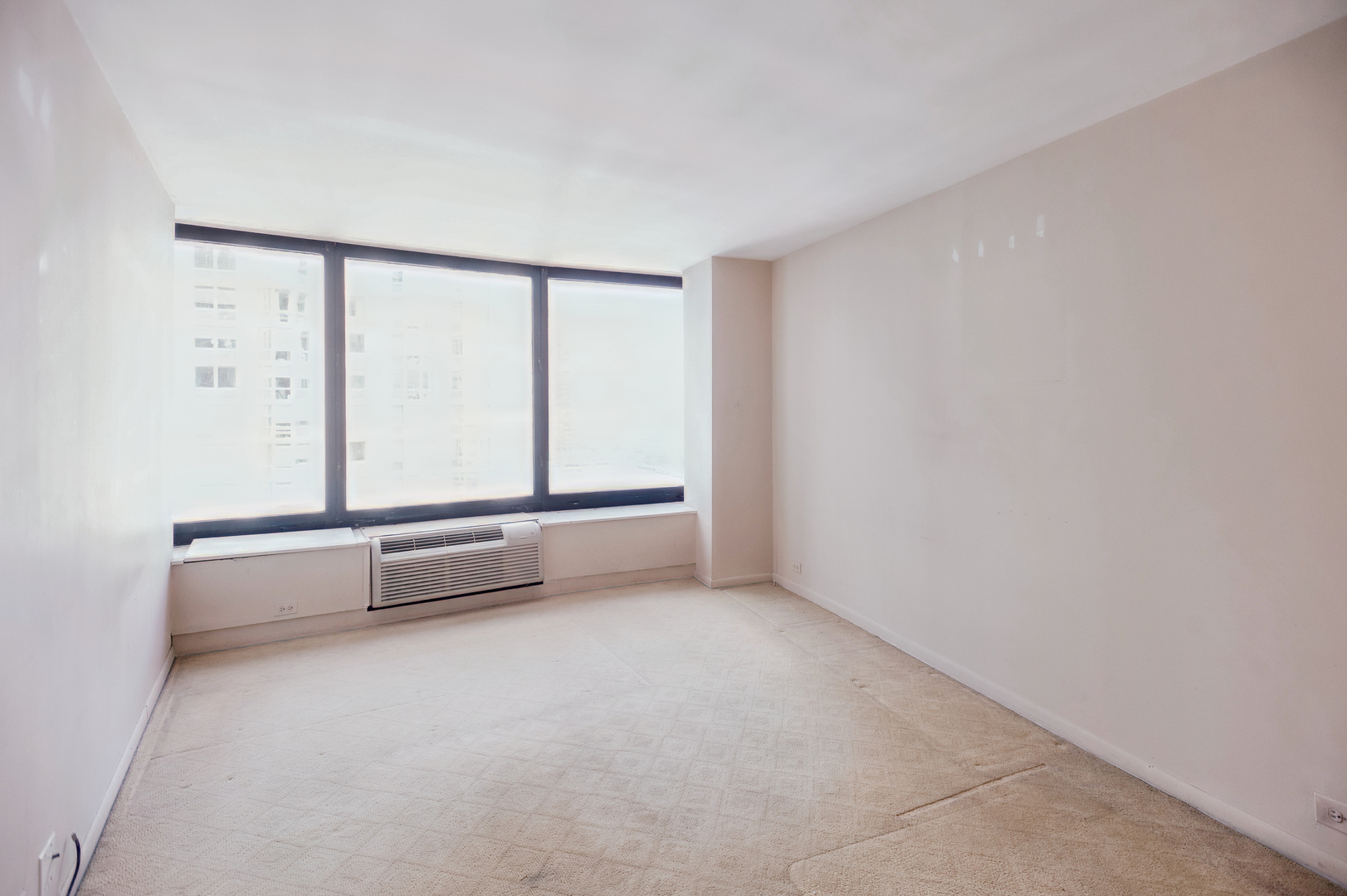 155 N HARBOR Drive Unit: 1508