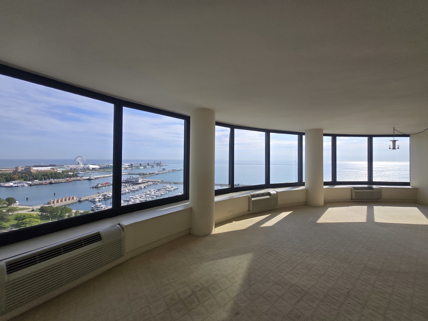 155 N HARBOR Drive Unit: 1508