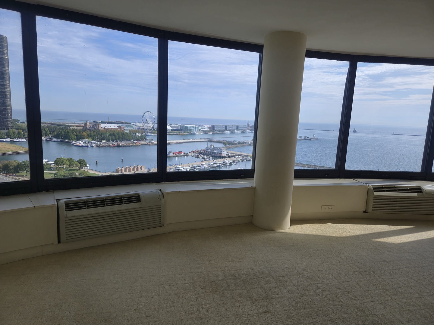 155 N HARBOR Drive Unit: 1508
