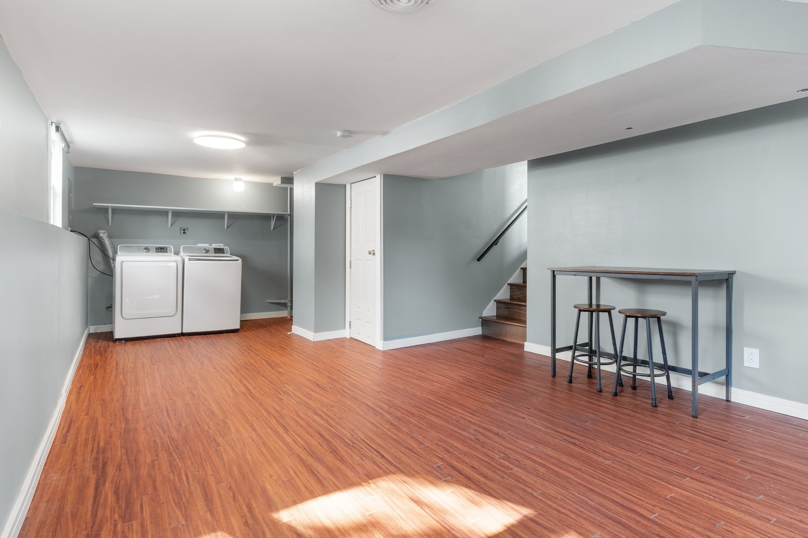 169 S Villa Avenue