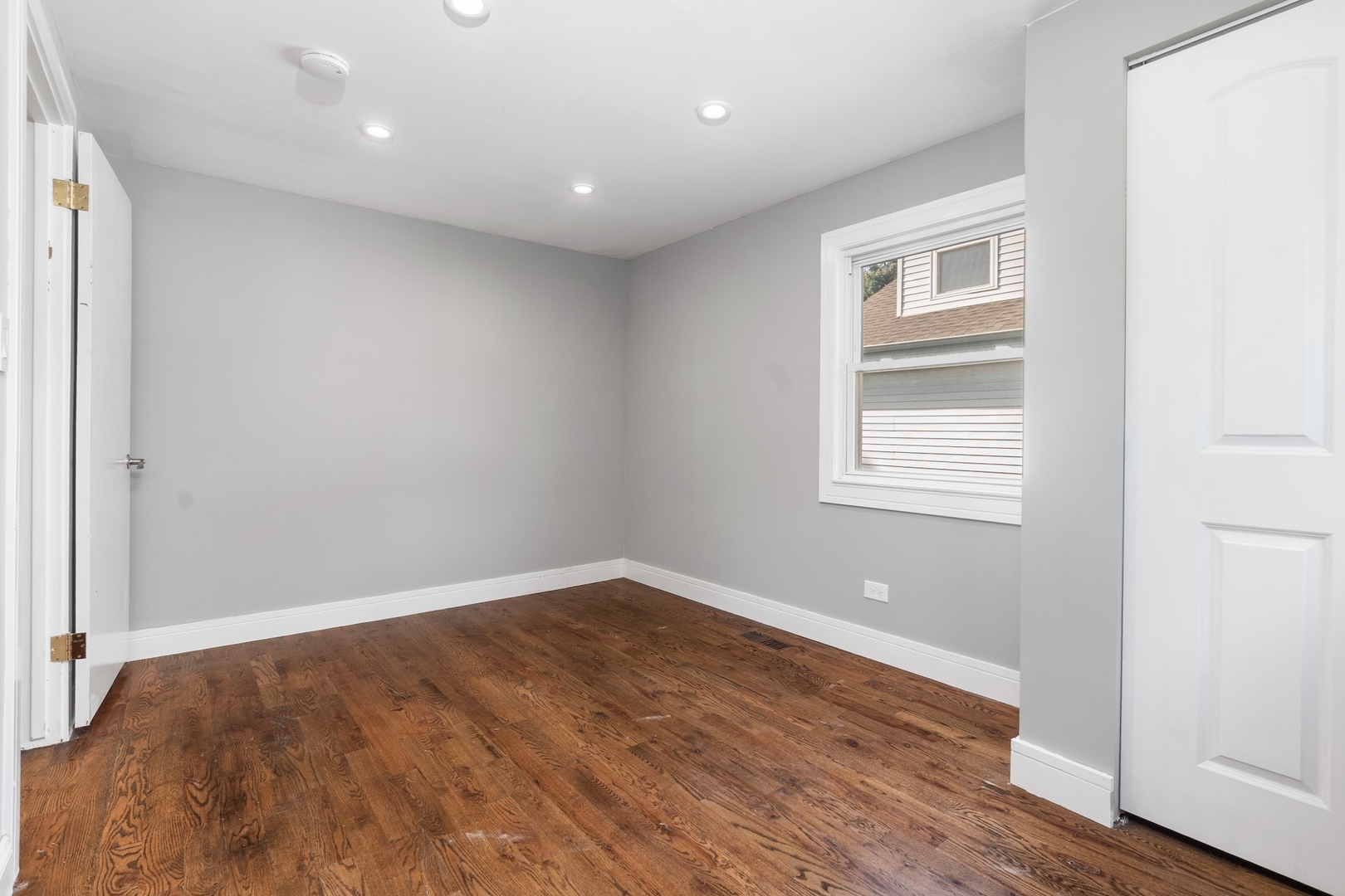 169 S Villa Avenue