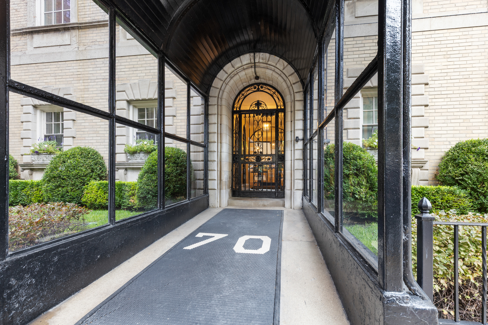 70 E Scott Street Unit: 205