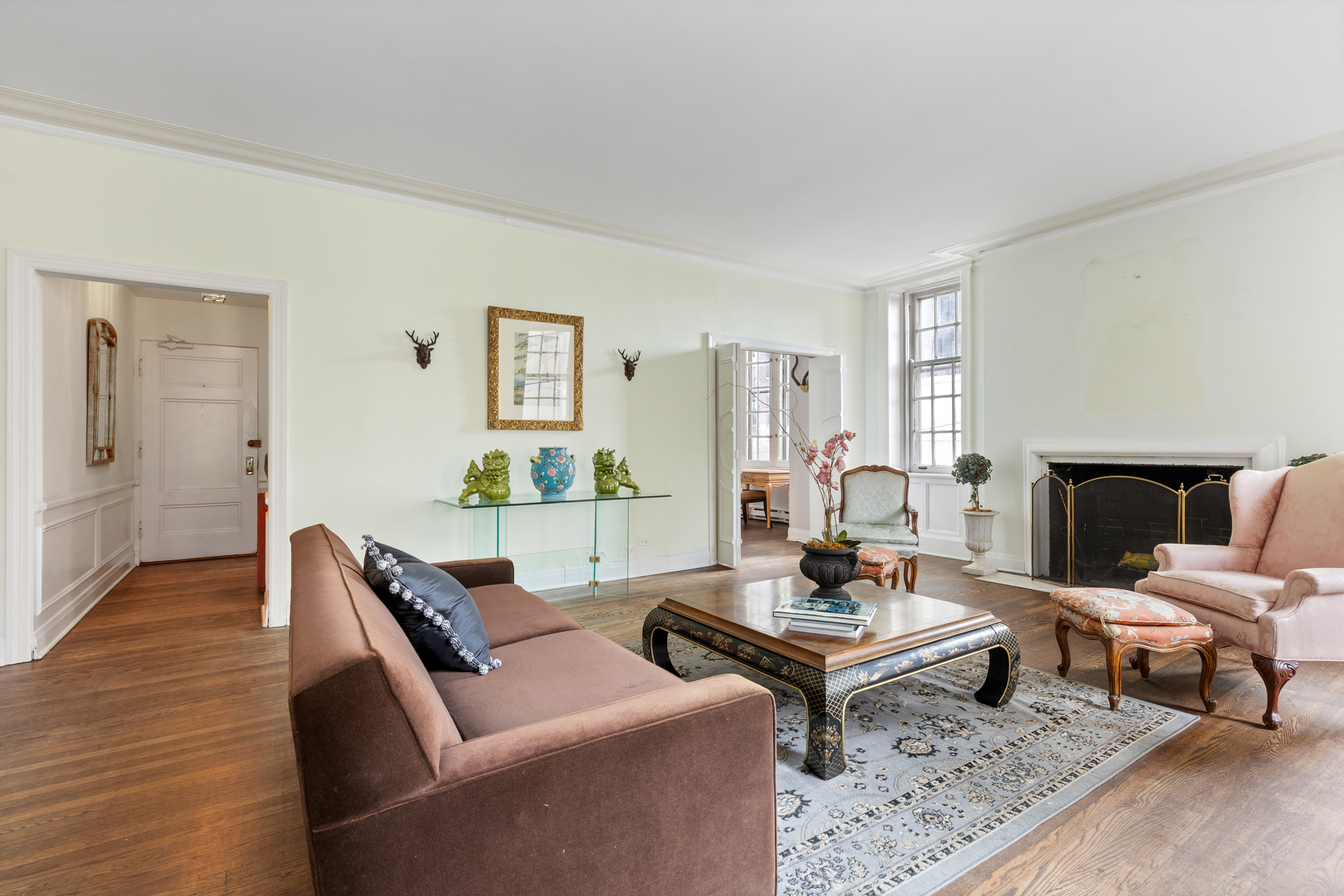 70 E Scott Street Unit: 205