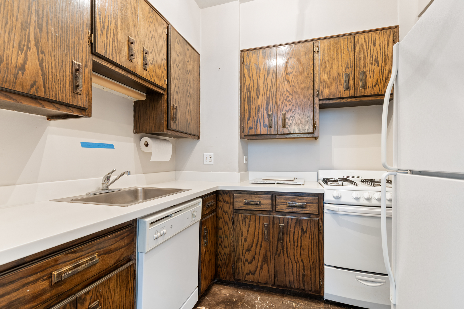 70 E Scott Street Unit: 205