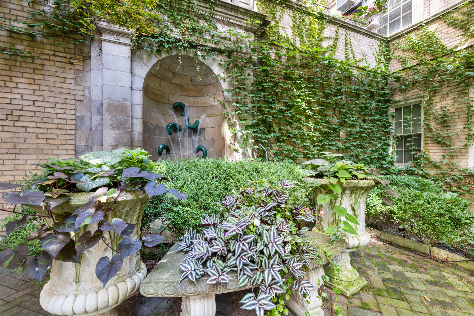 70 E Scott Street Unit: 205