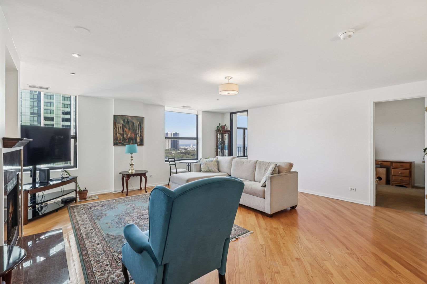 910 S Michigan Avenue Unit: 1805