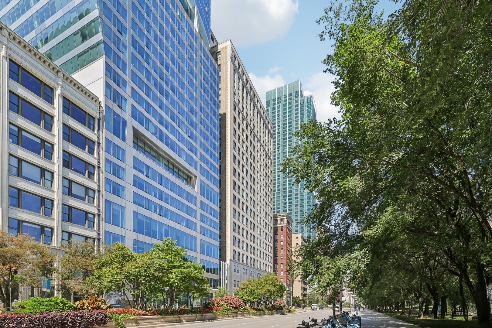 910 S Michigan Avenue Unit: 1805