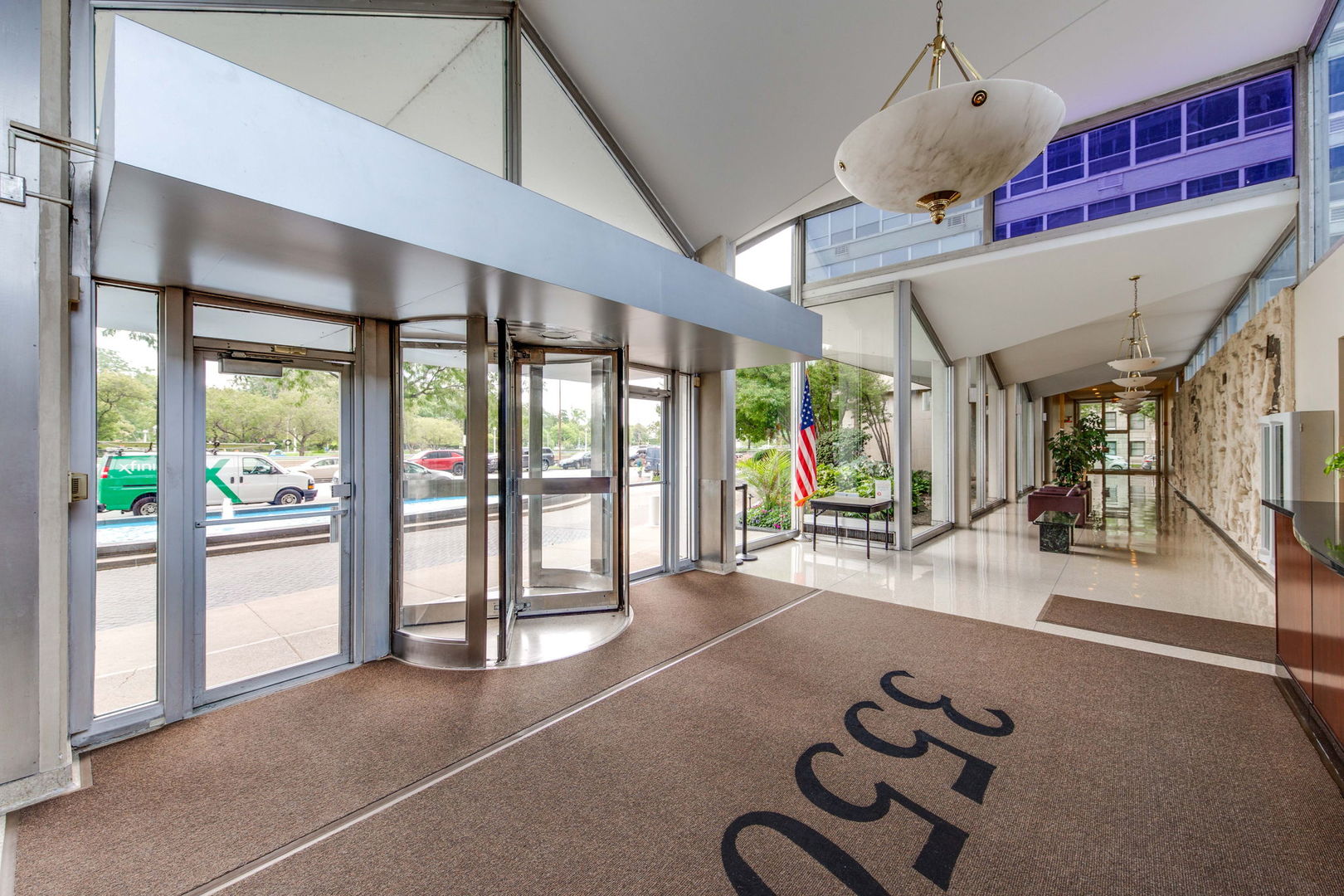 3550 N Lake Shore Drive Unit: 622