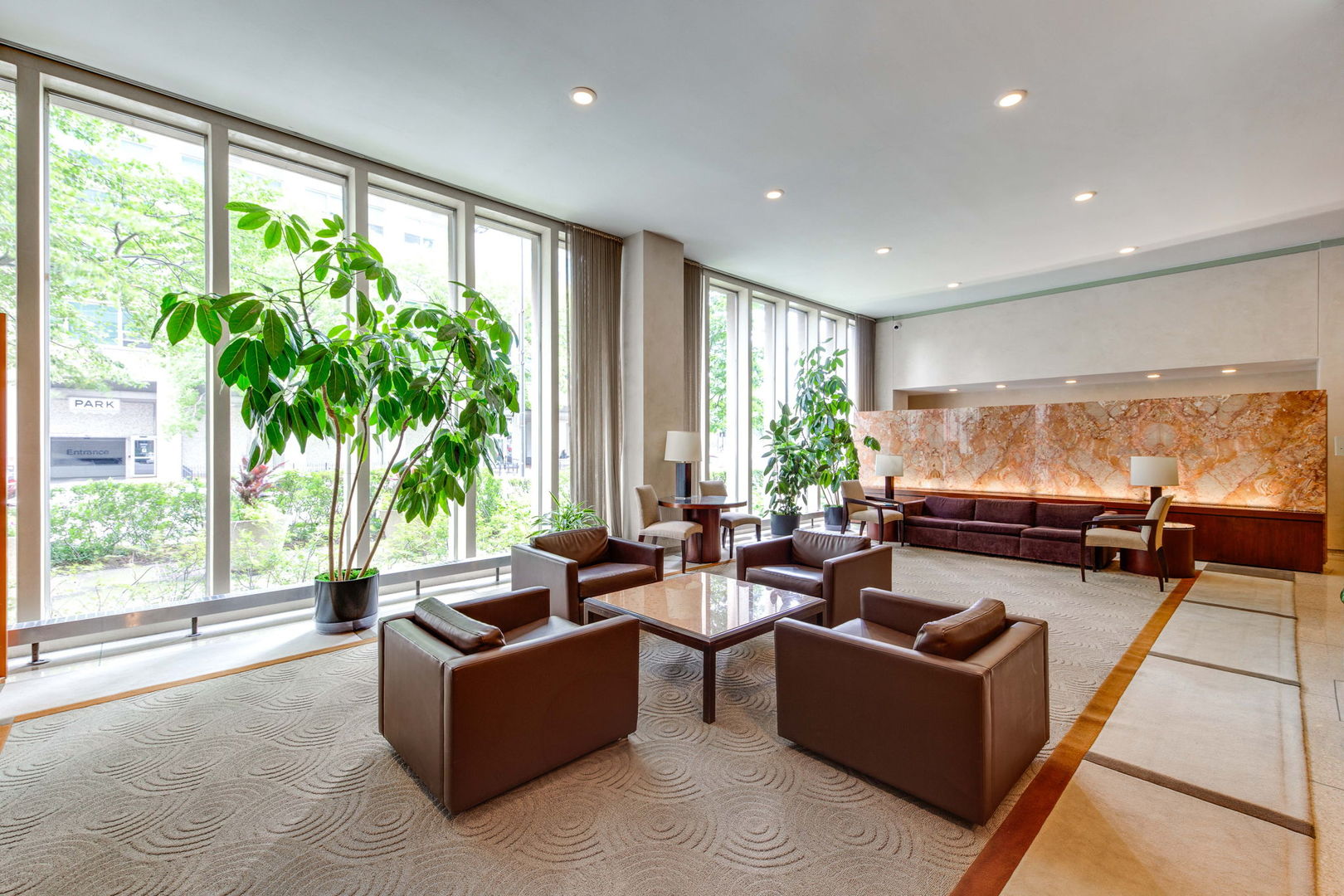 3550 N Lake Shore Drive Unit: 622