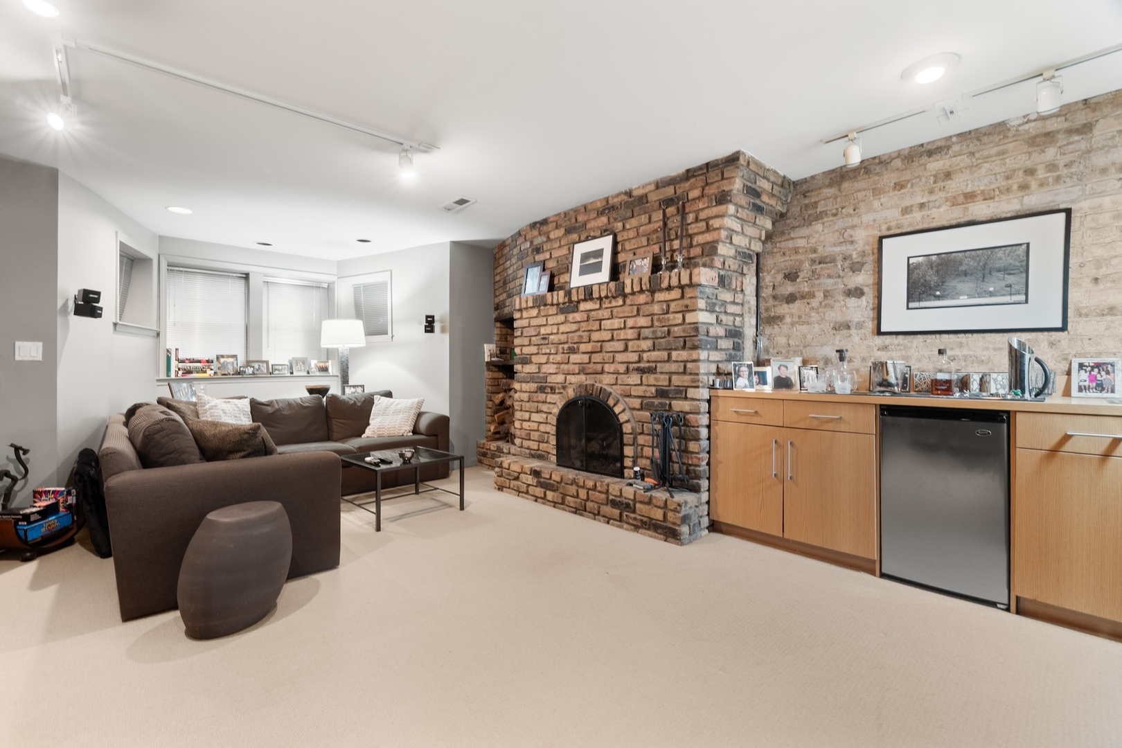 1329 N Dearborn Street Unit: 1