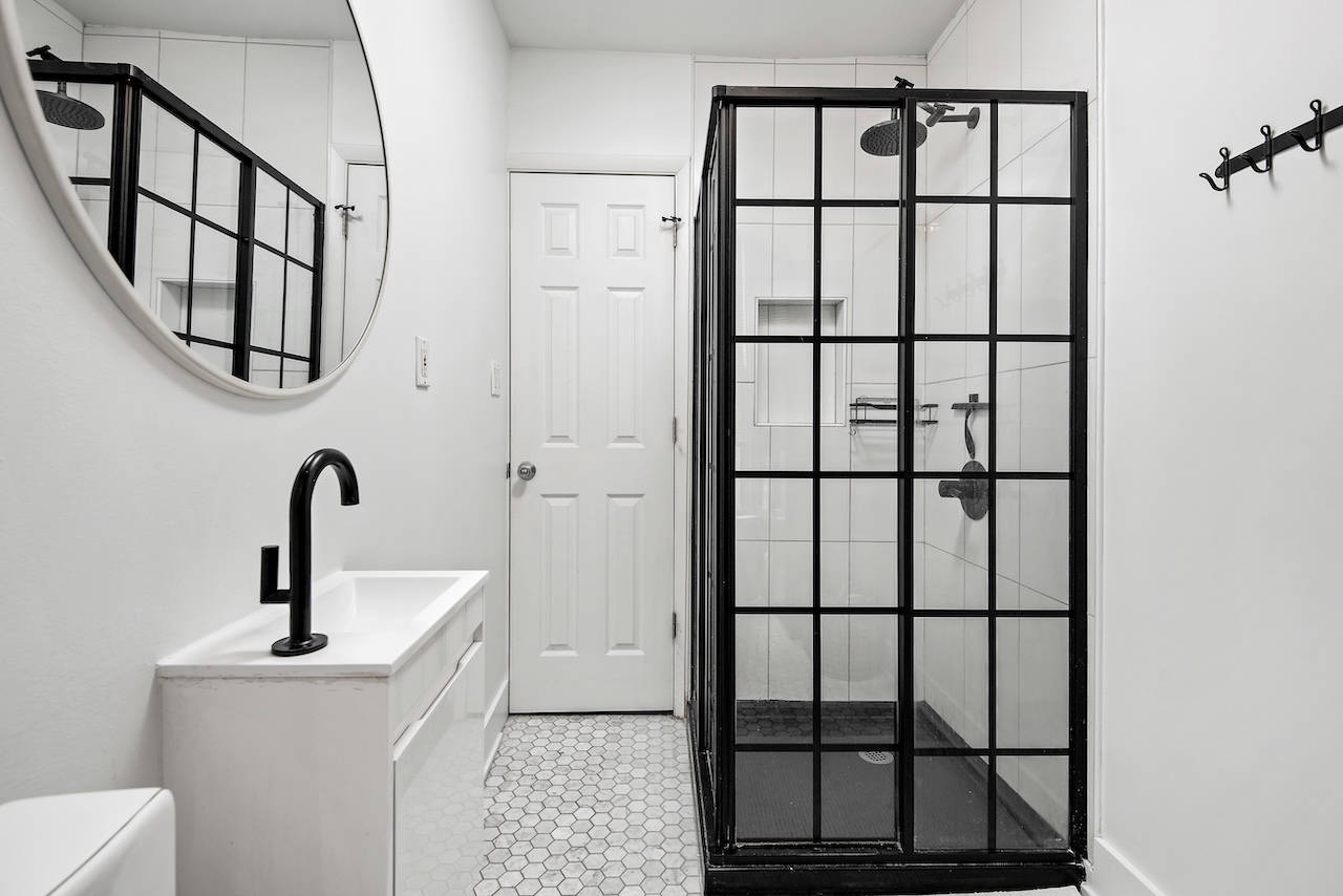 730 W Aldine Avenue Unit: 3W