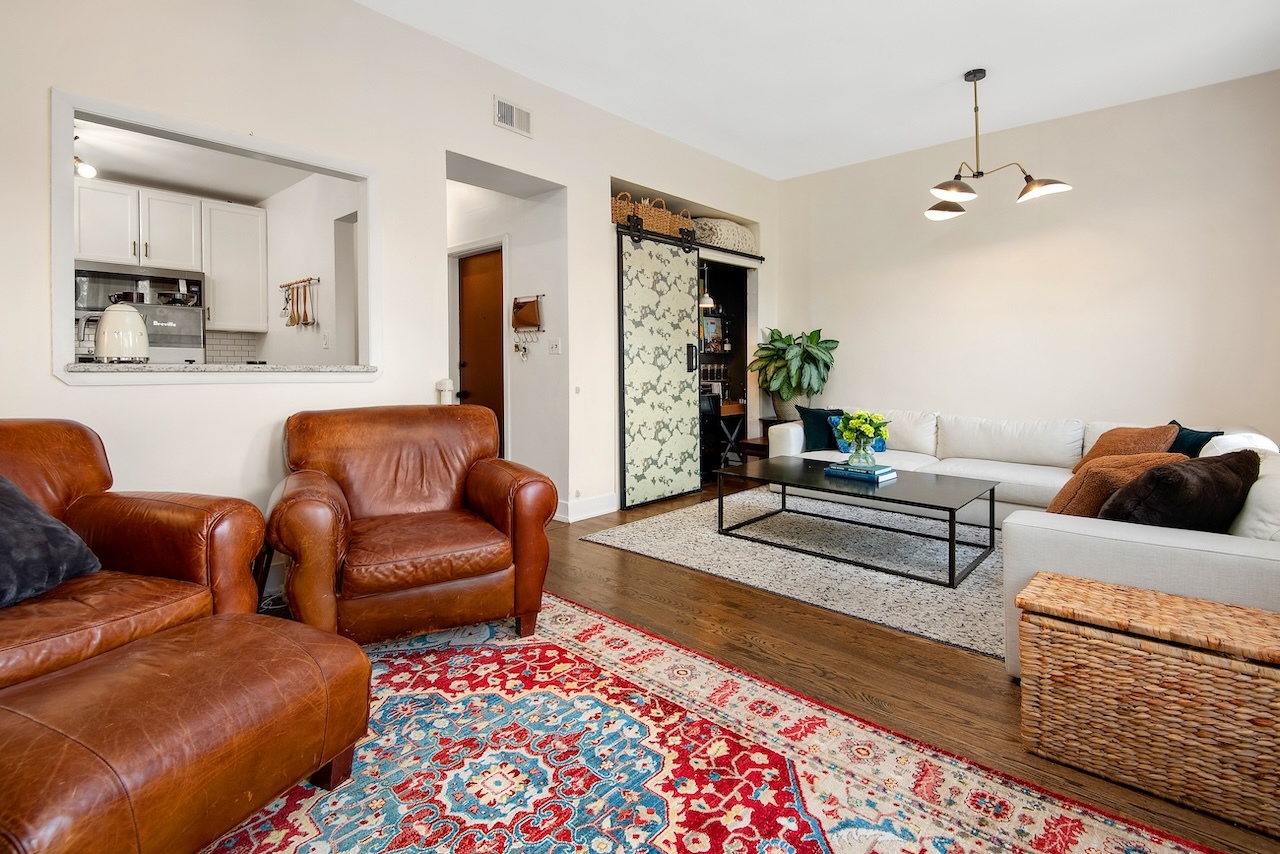 730 W Aldine Avenue Unit: 3W