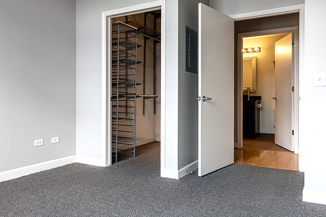 111 S Morgan Street Unit: 824