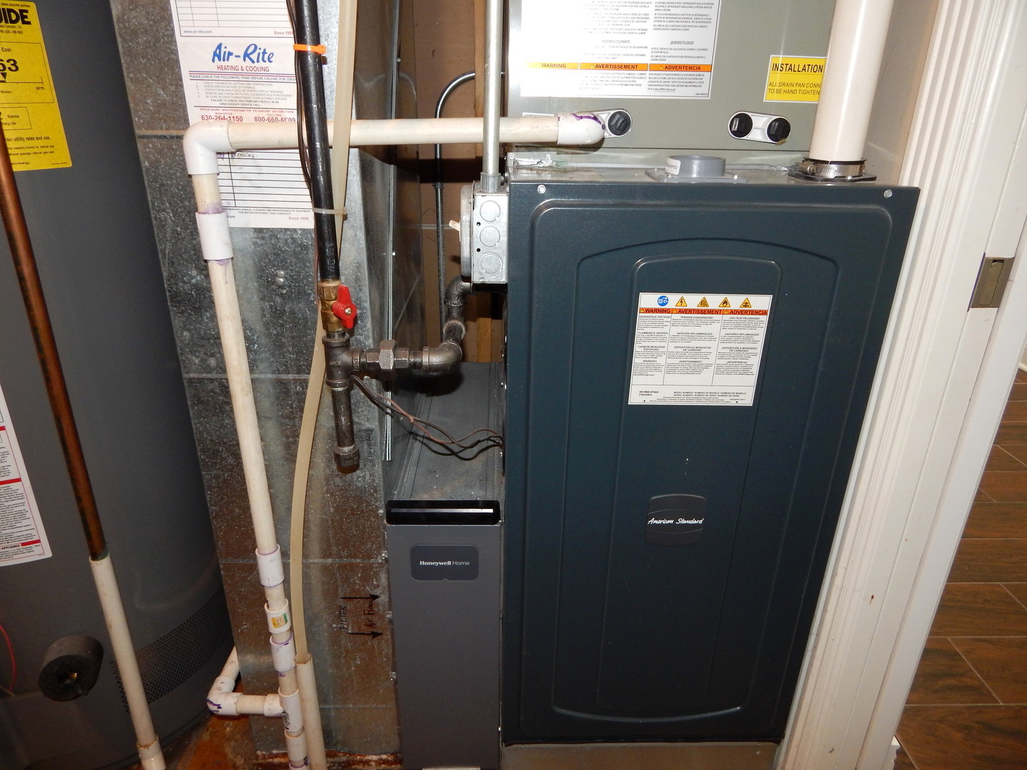 3S560 Melcher Avenue