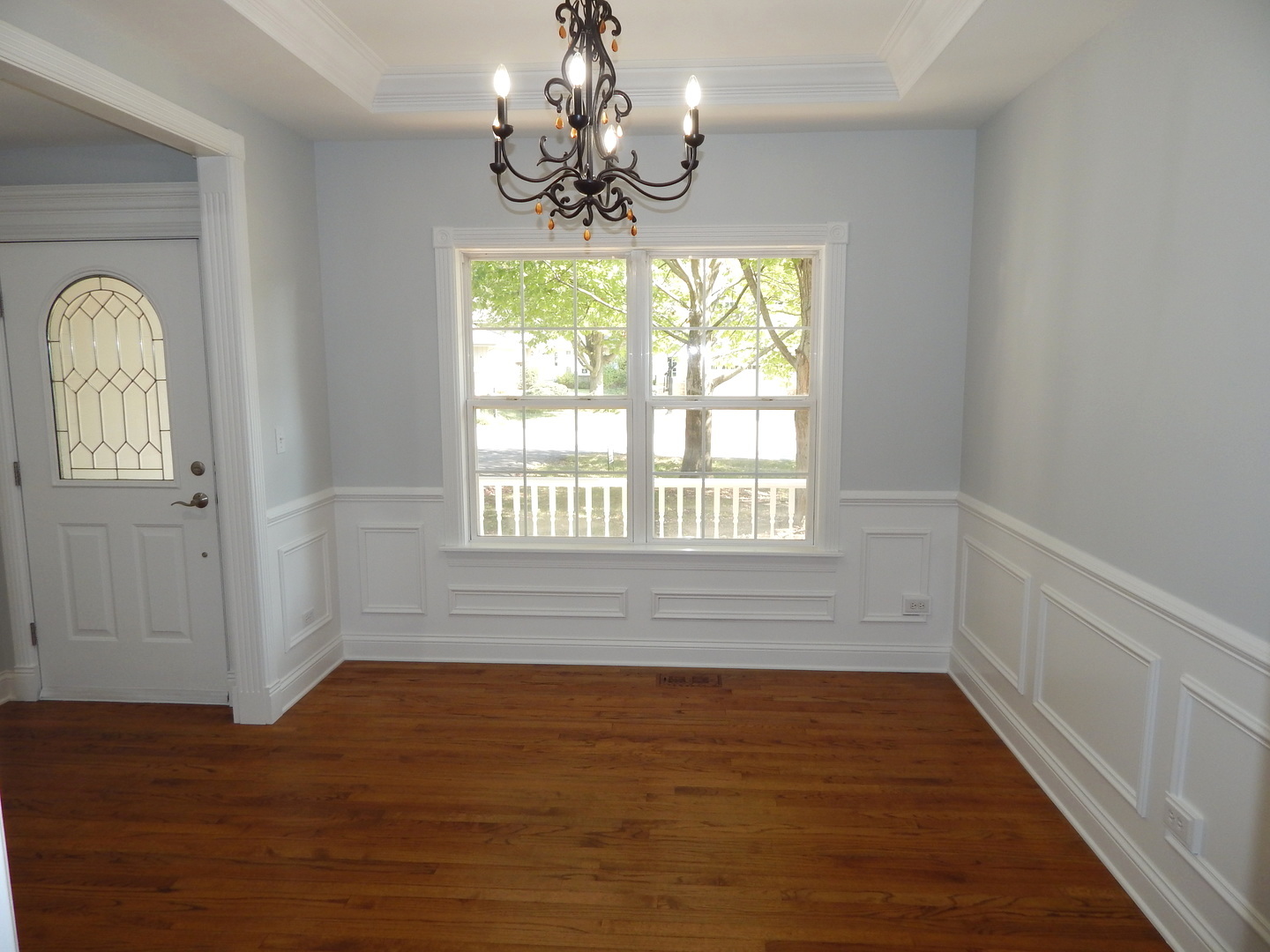 3S560 Melcher Avenue