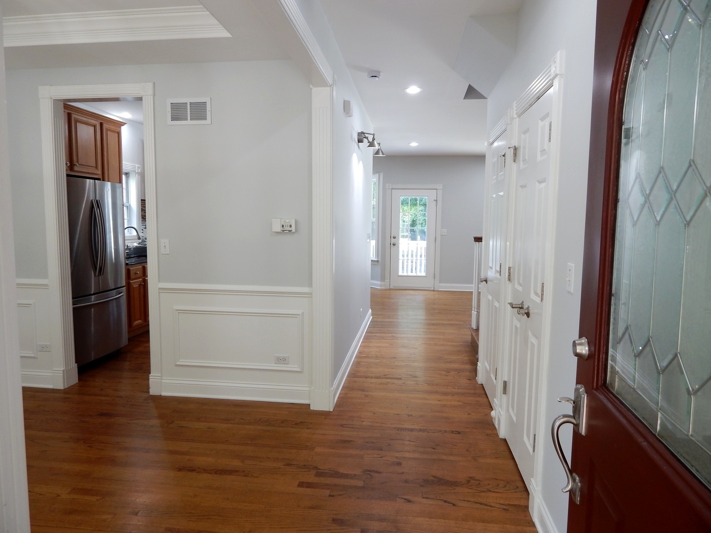 3S560 Melcher Avenue