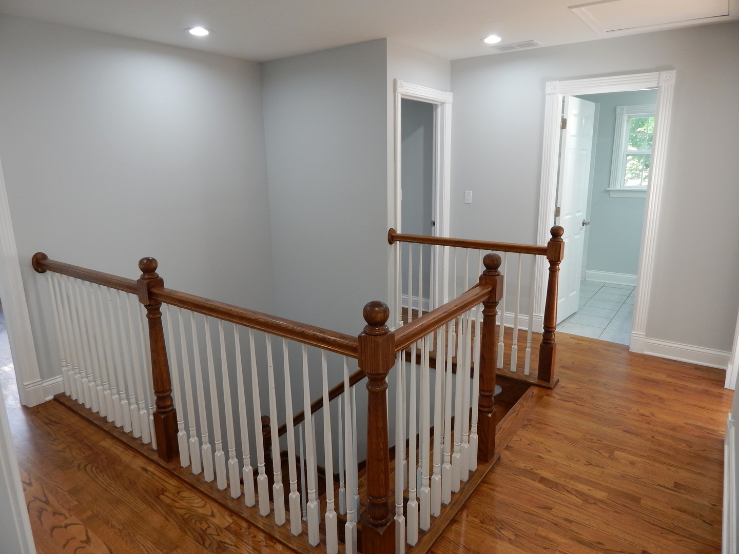 3S560 Melcher Avenue