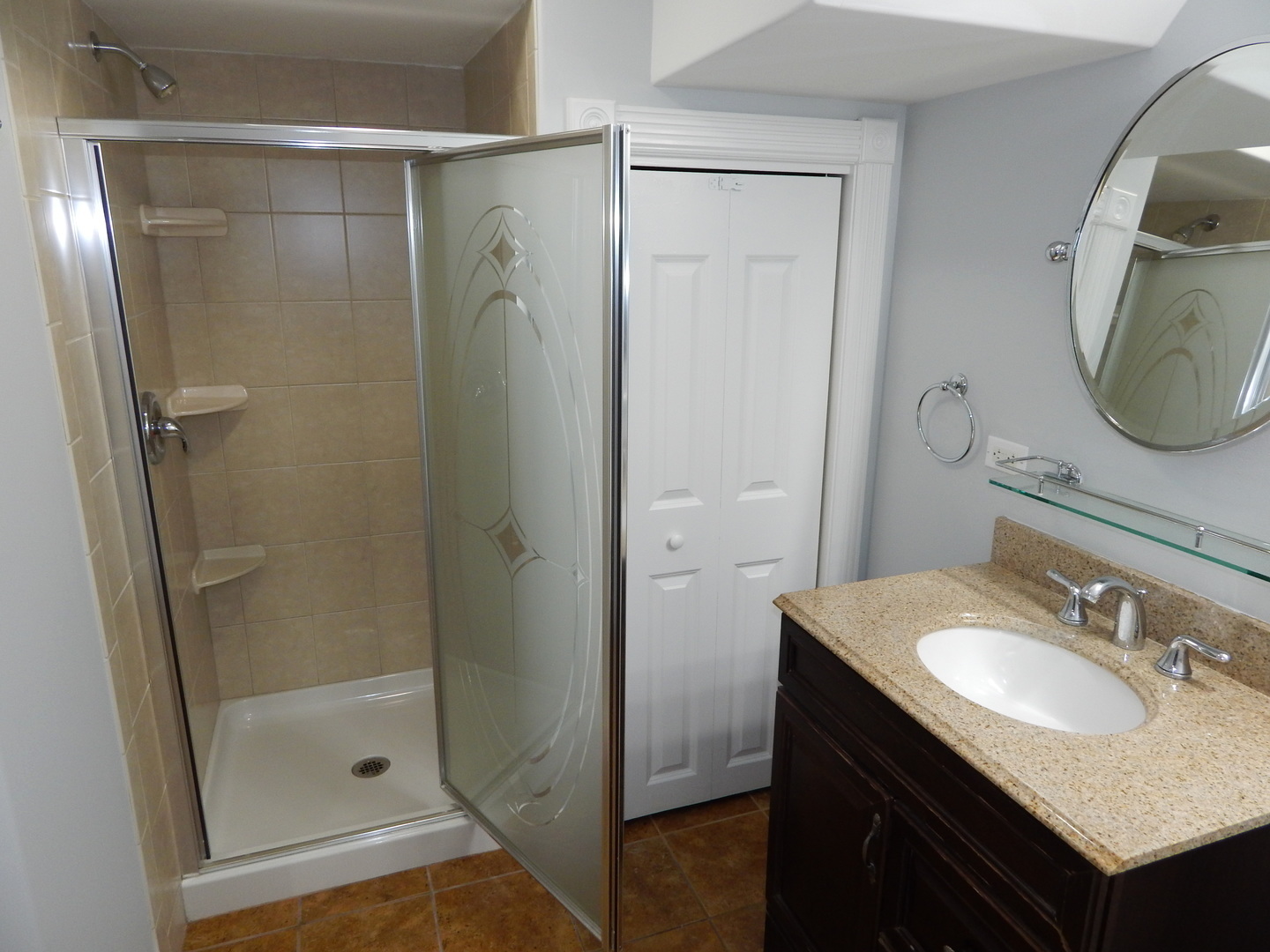 3S560 Melcher Avenue