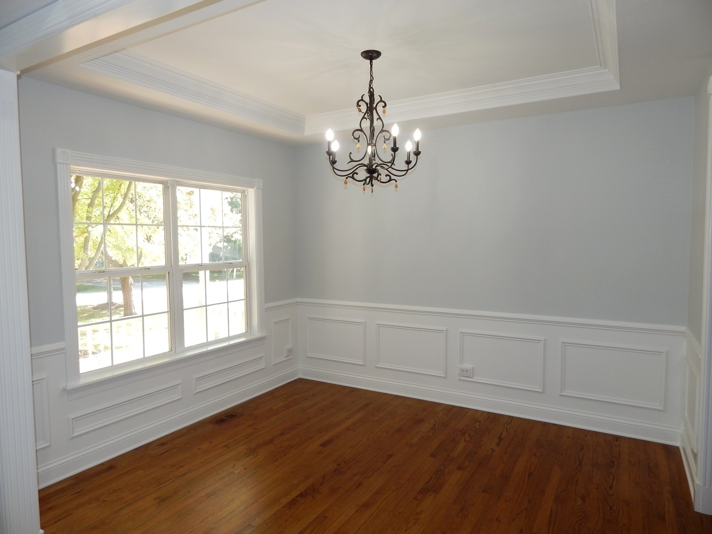 3S560 Melcher Avenue