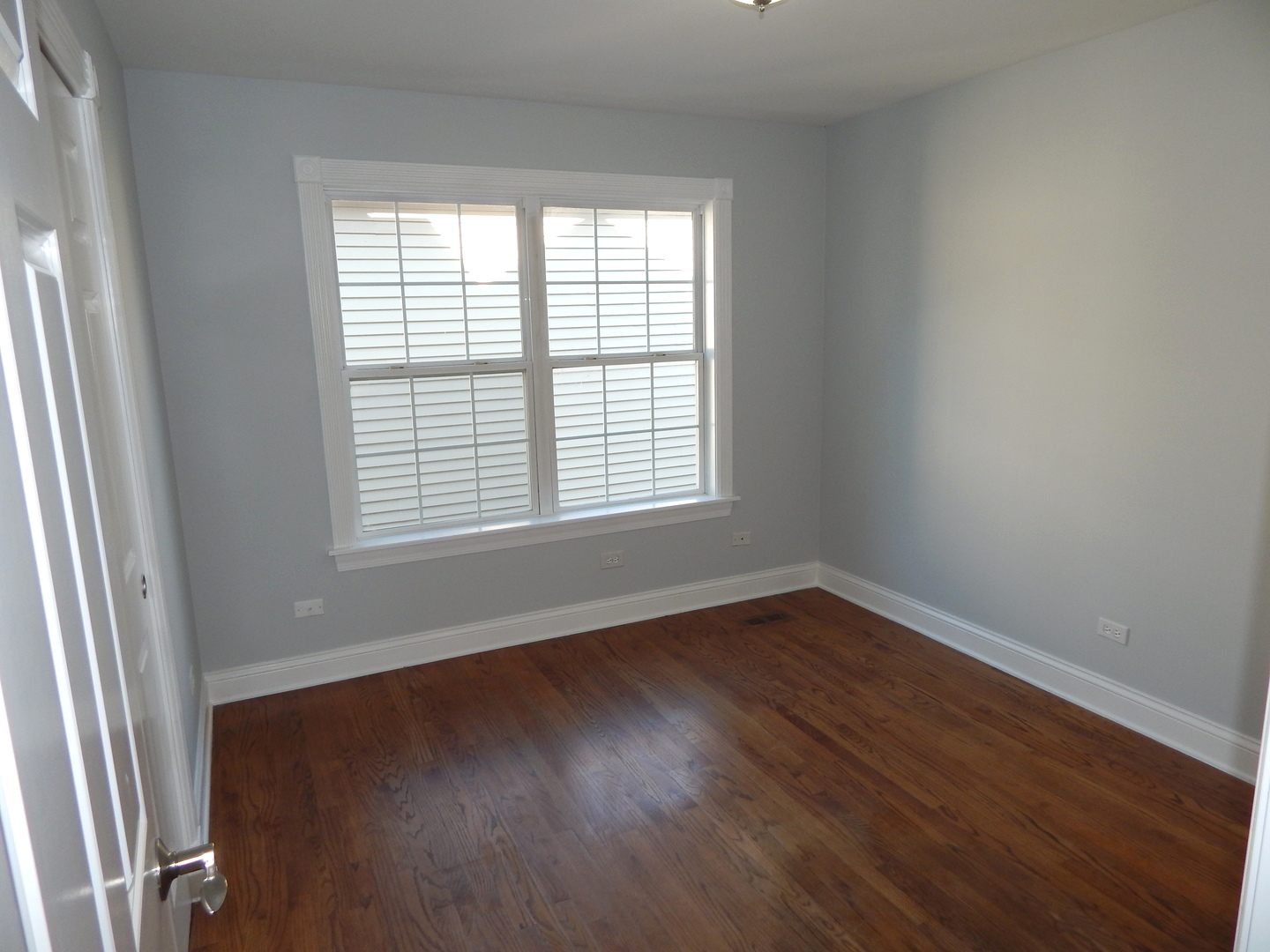 3S560 Melcher Avenue