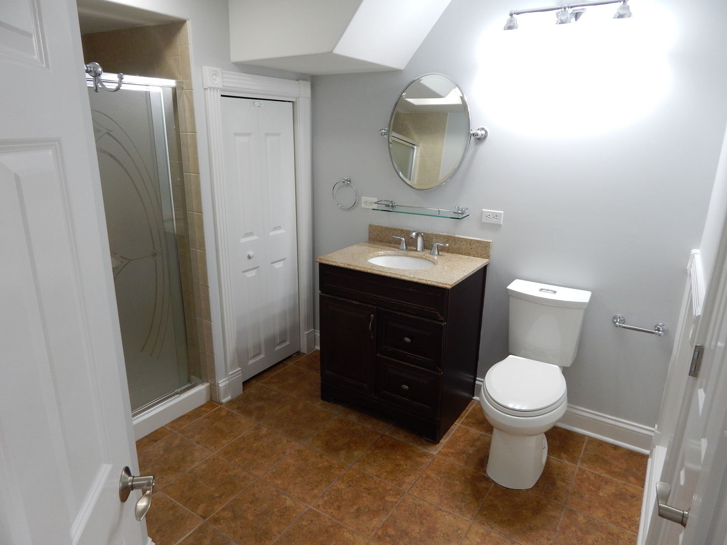 3S560 Melcher Avenue