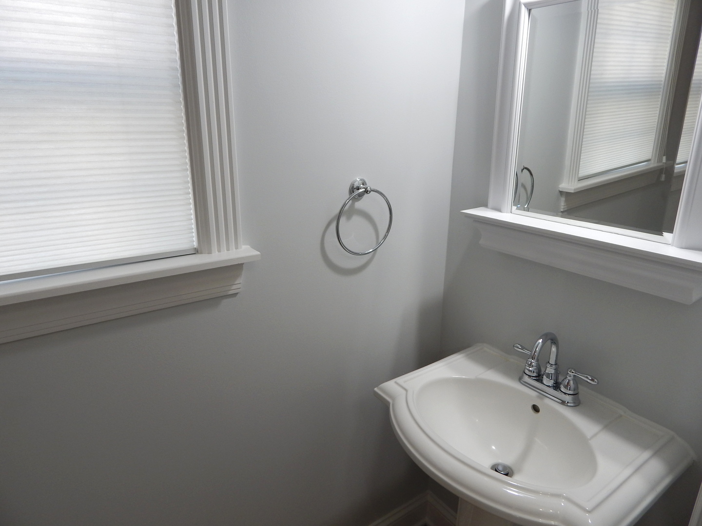 3S560 Melcher Avenue