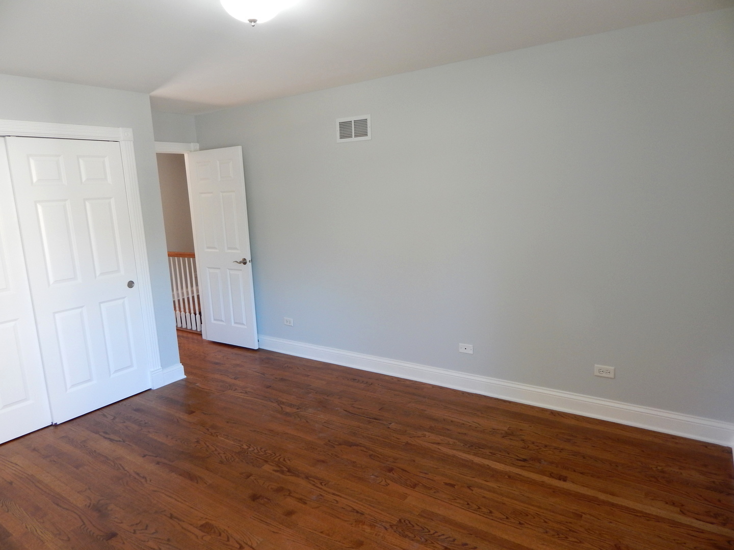 3S560 Melcher Avenue