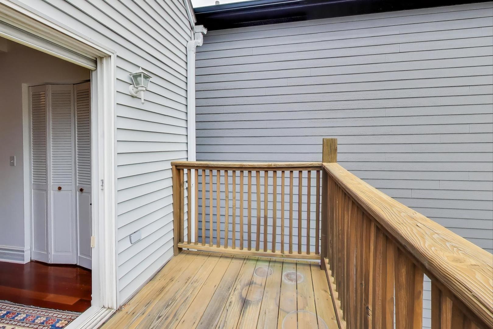 3615 N Hoyne Avenue Unit: 2F