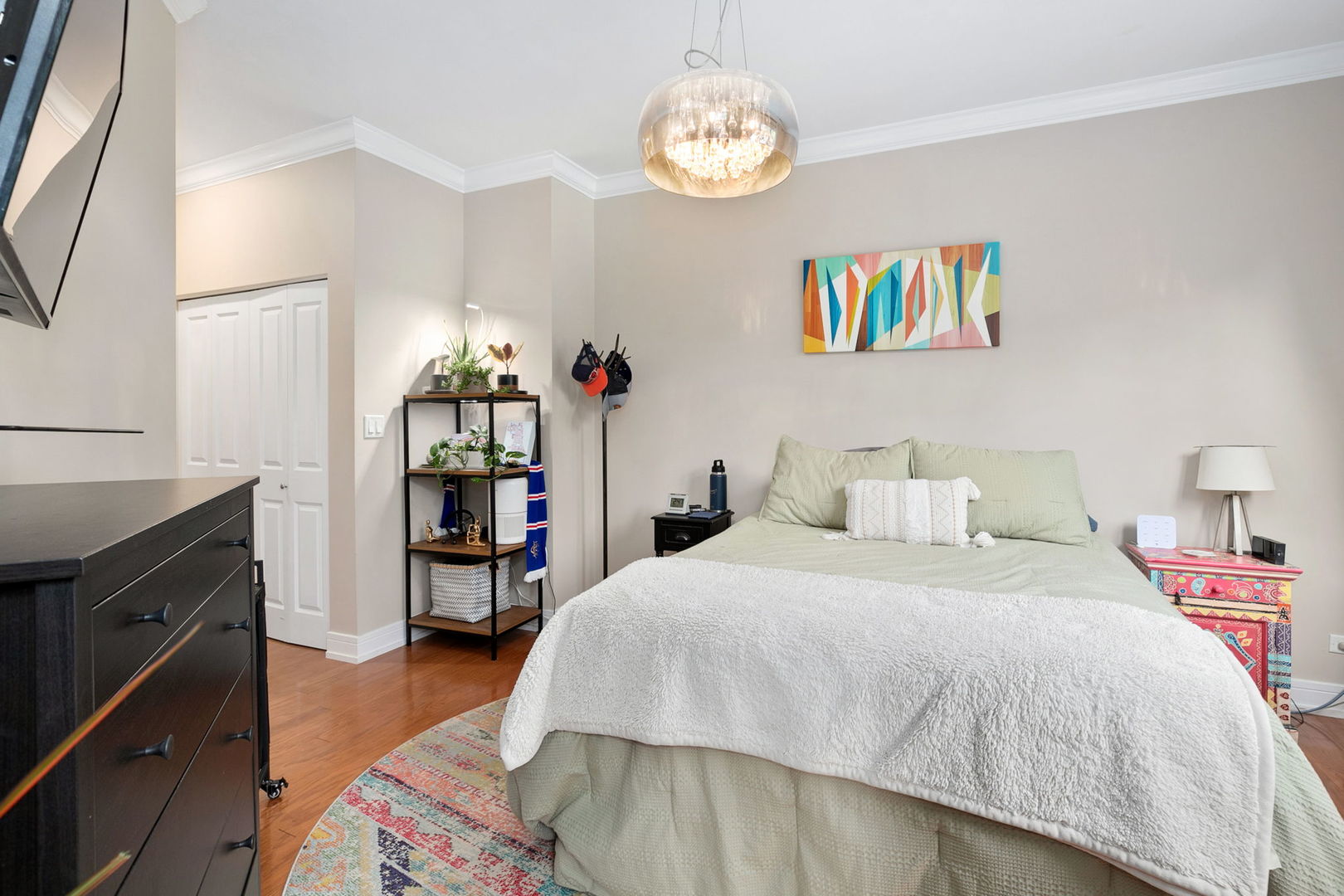 4150 N Kenmore Avenue Unit: 204