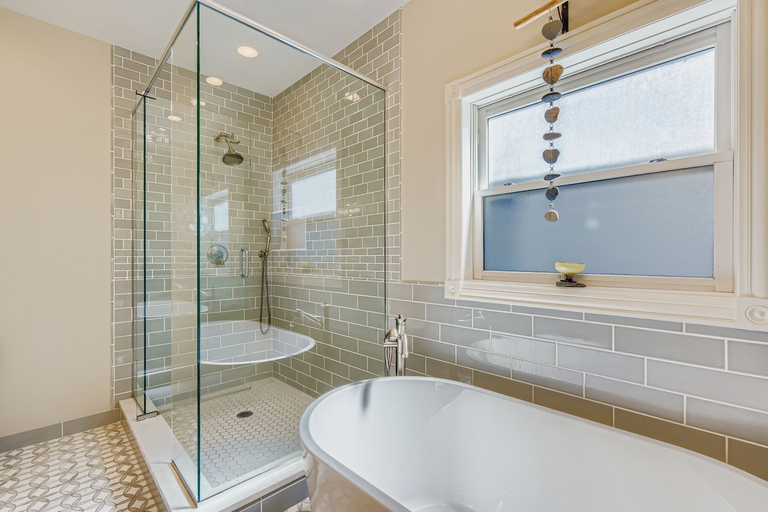 4830 N Seeley Avenue