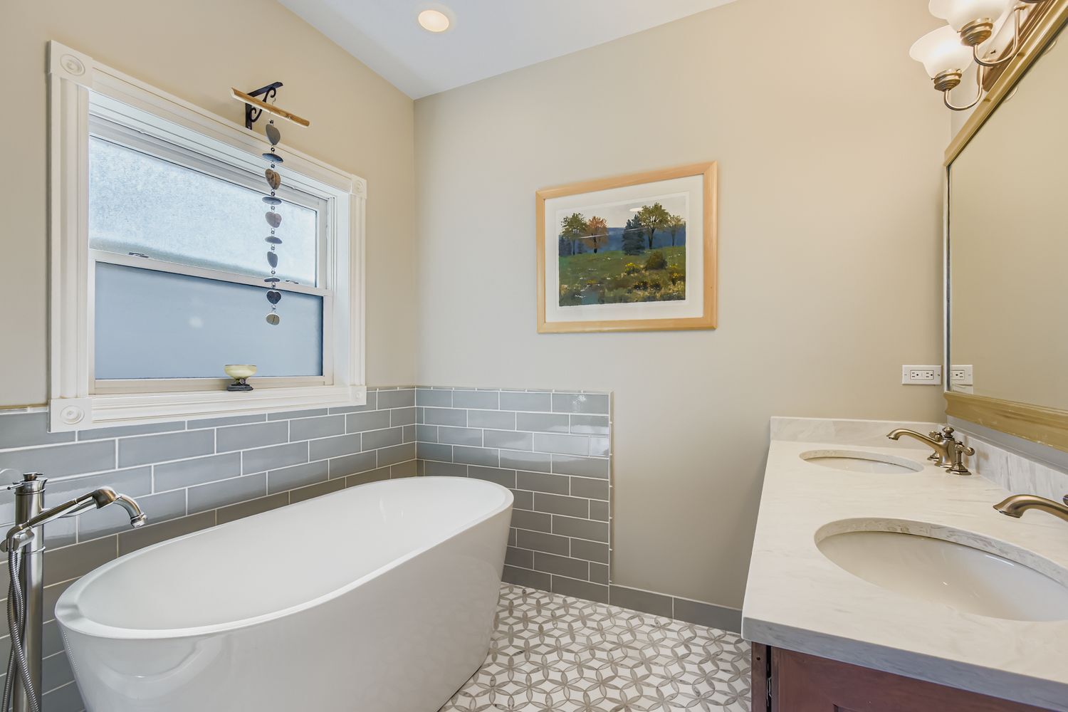 4830 N Seeley Avenue