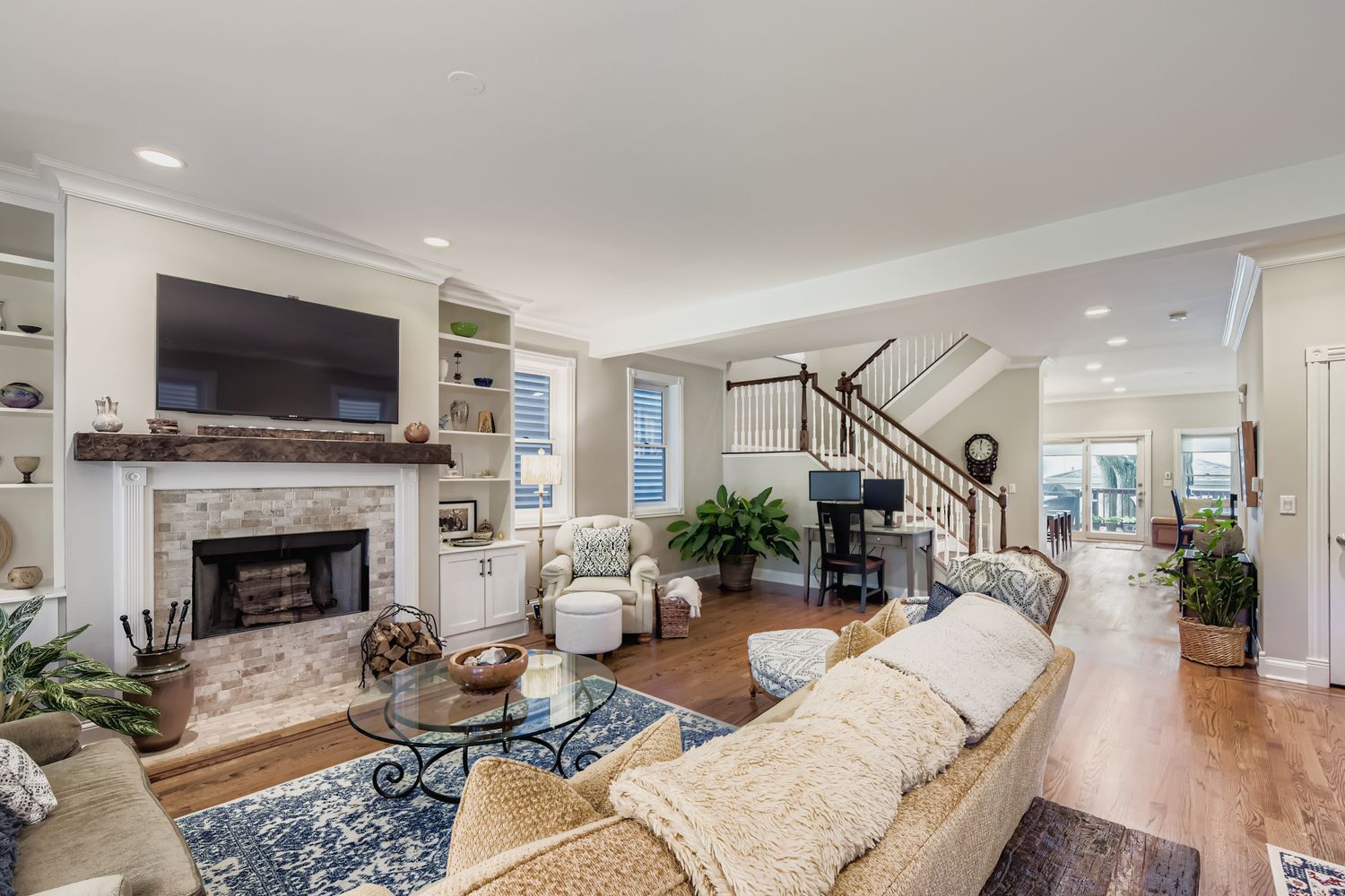 4830 N Seeley Avenue