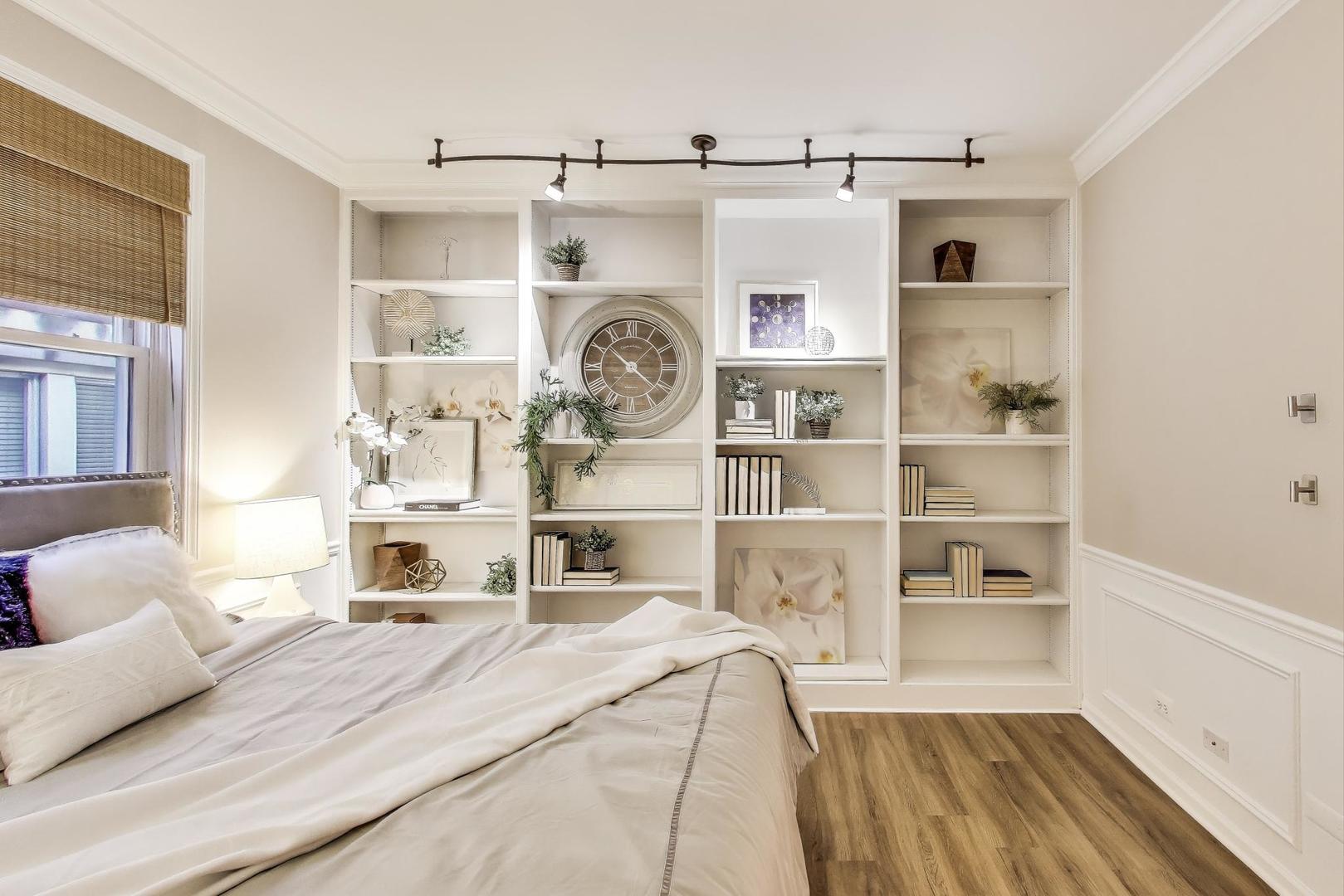 632 W Buckingham Place Unit: 2E