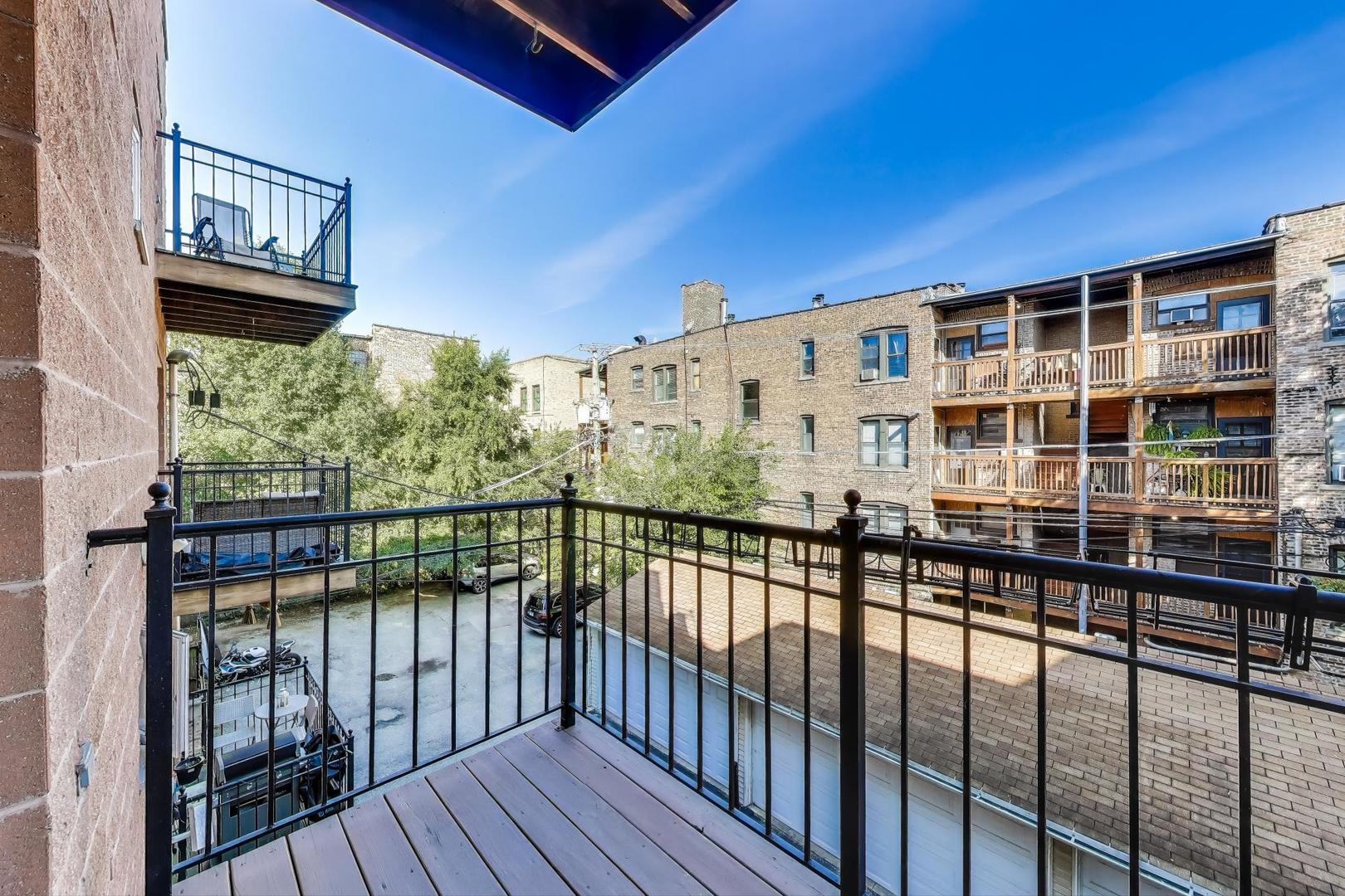 632 W Buckingham Place Unit: 2E