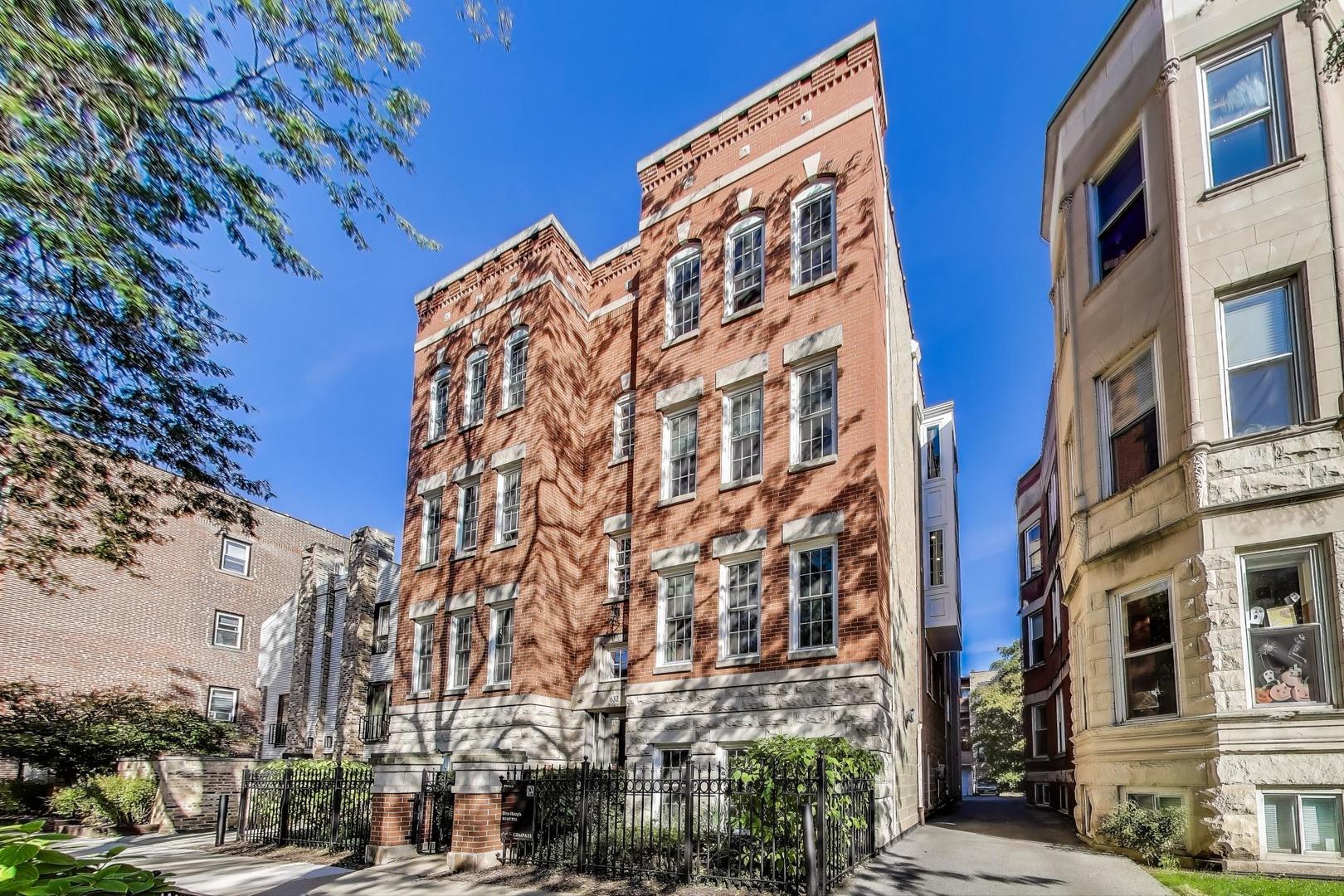 632 W Buckingham Place Unit: 2E