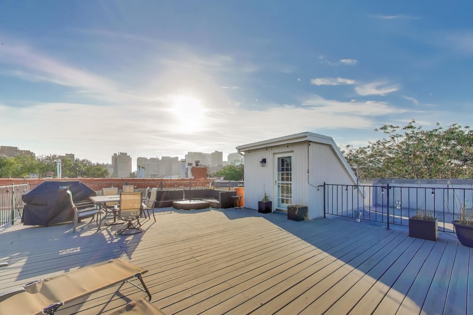 632 W Buckingham Place Unit: 2E