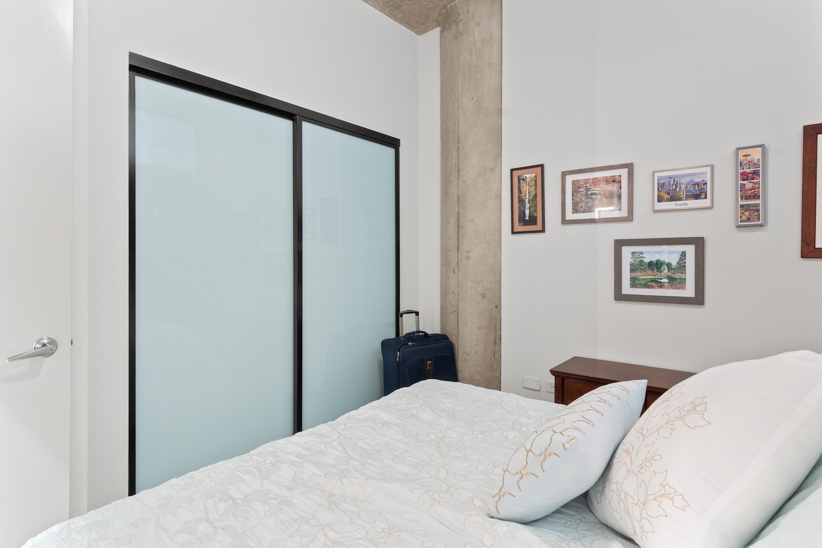 700 N Larrabee Street Unit: 1510