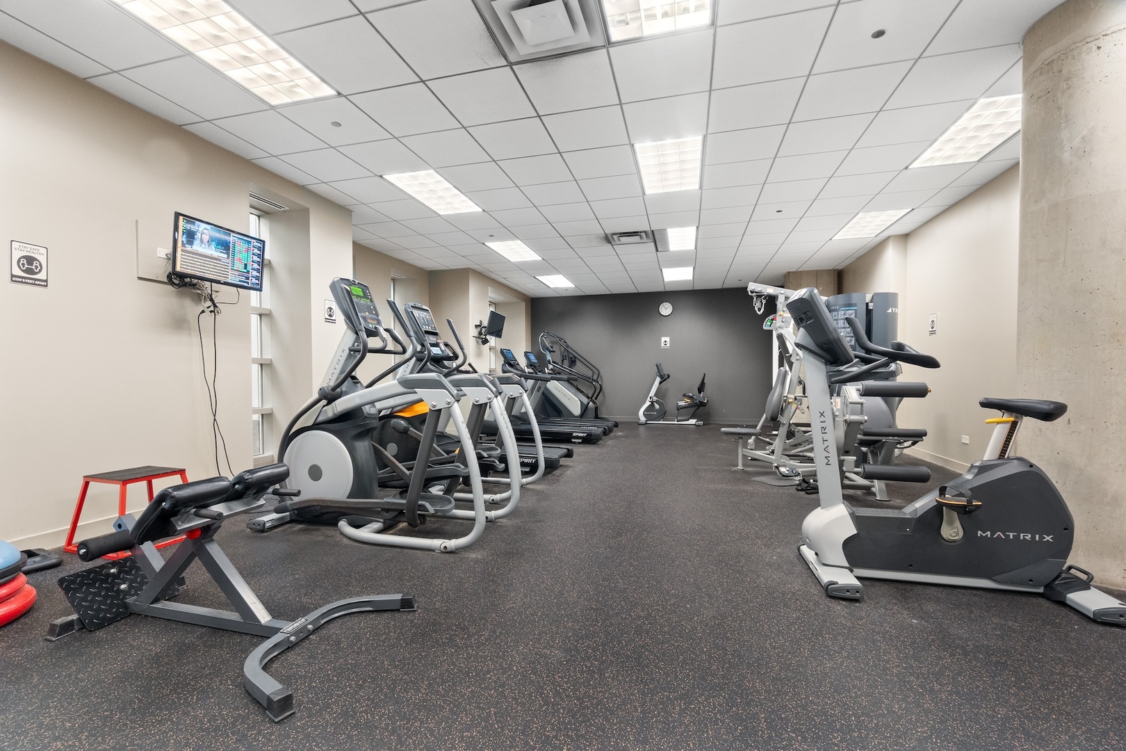 700 N Larrabee Street Unit: 1510