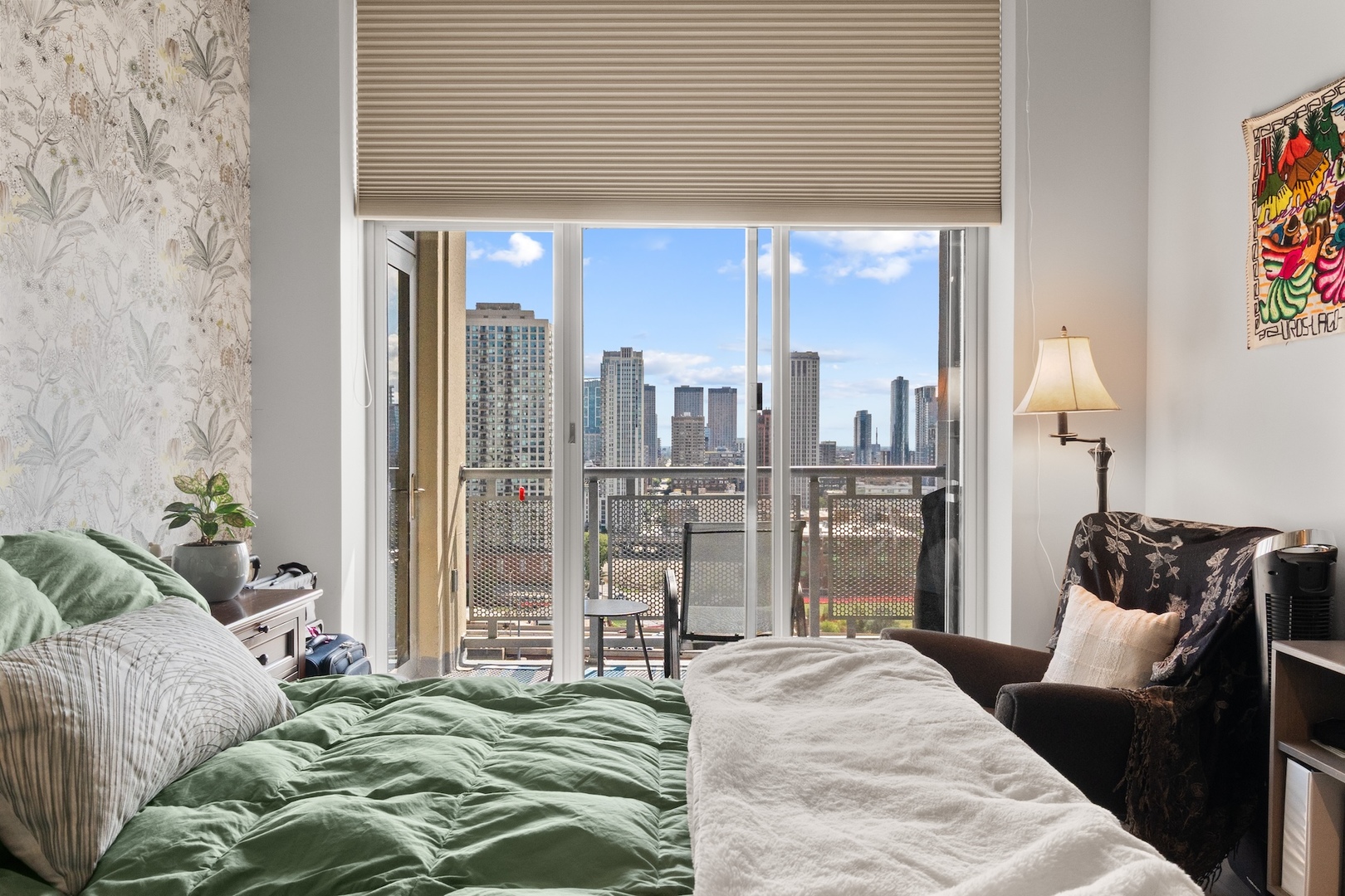 700 N Larrabee Street Unit: 1510