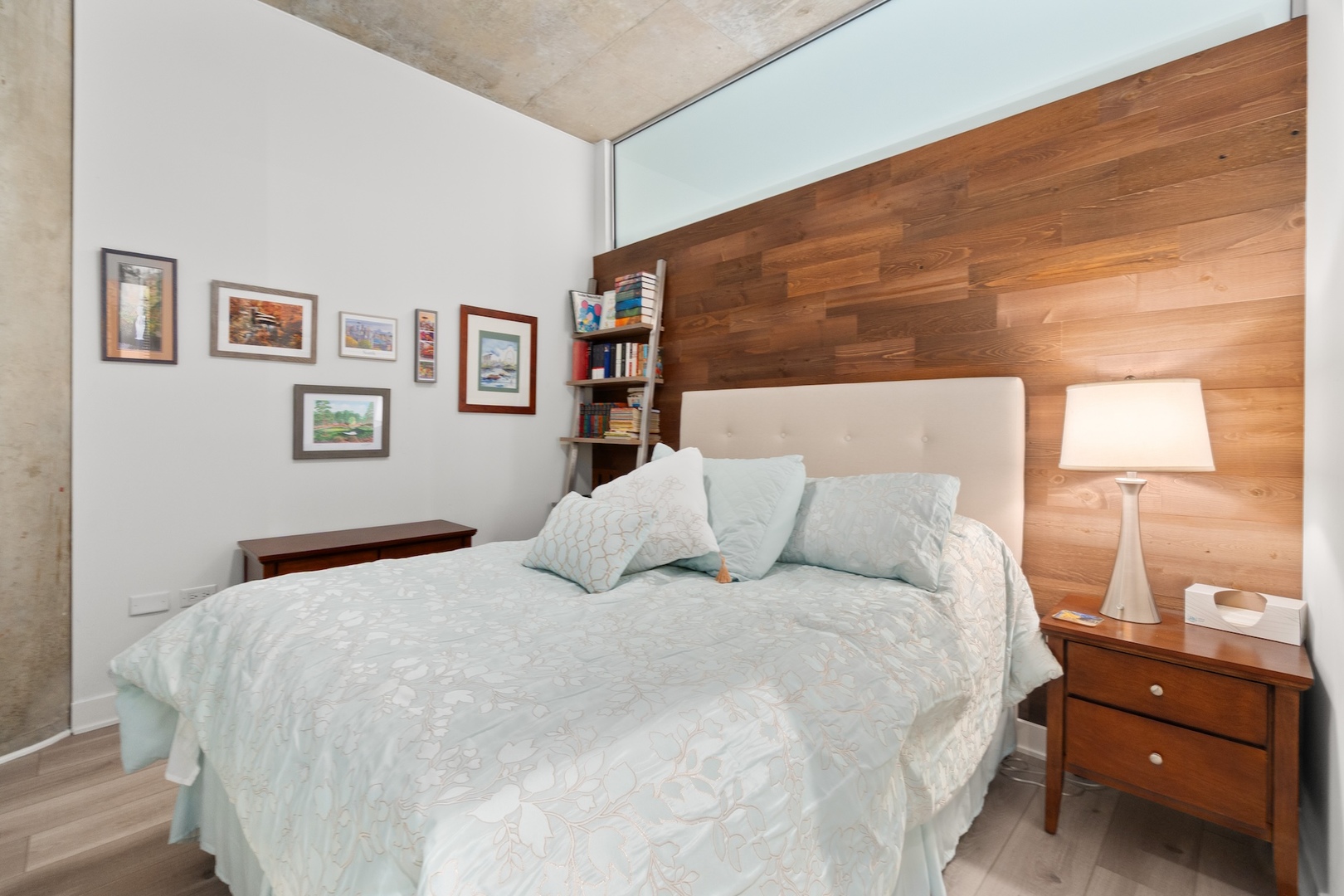 700 N Larrabee Street Unit: 1510