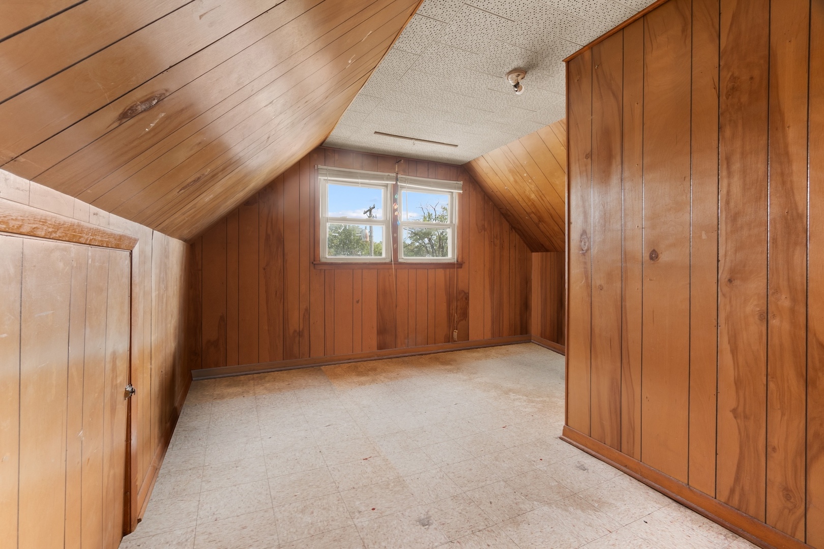 335 N WOLF Road