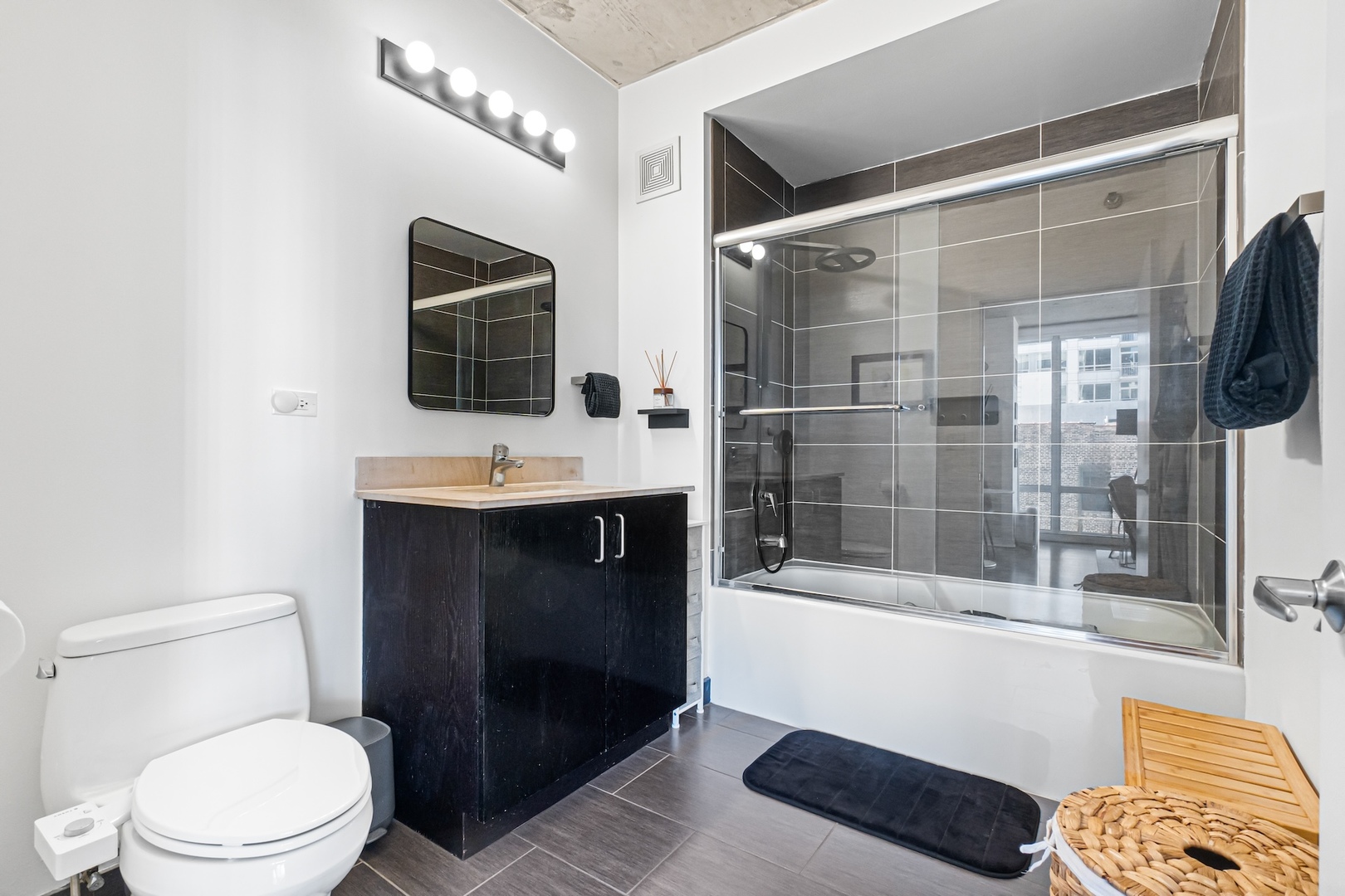 611 S Wells Street Unit: 1008