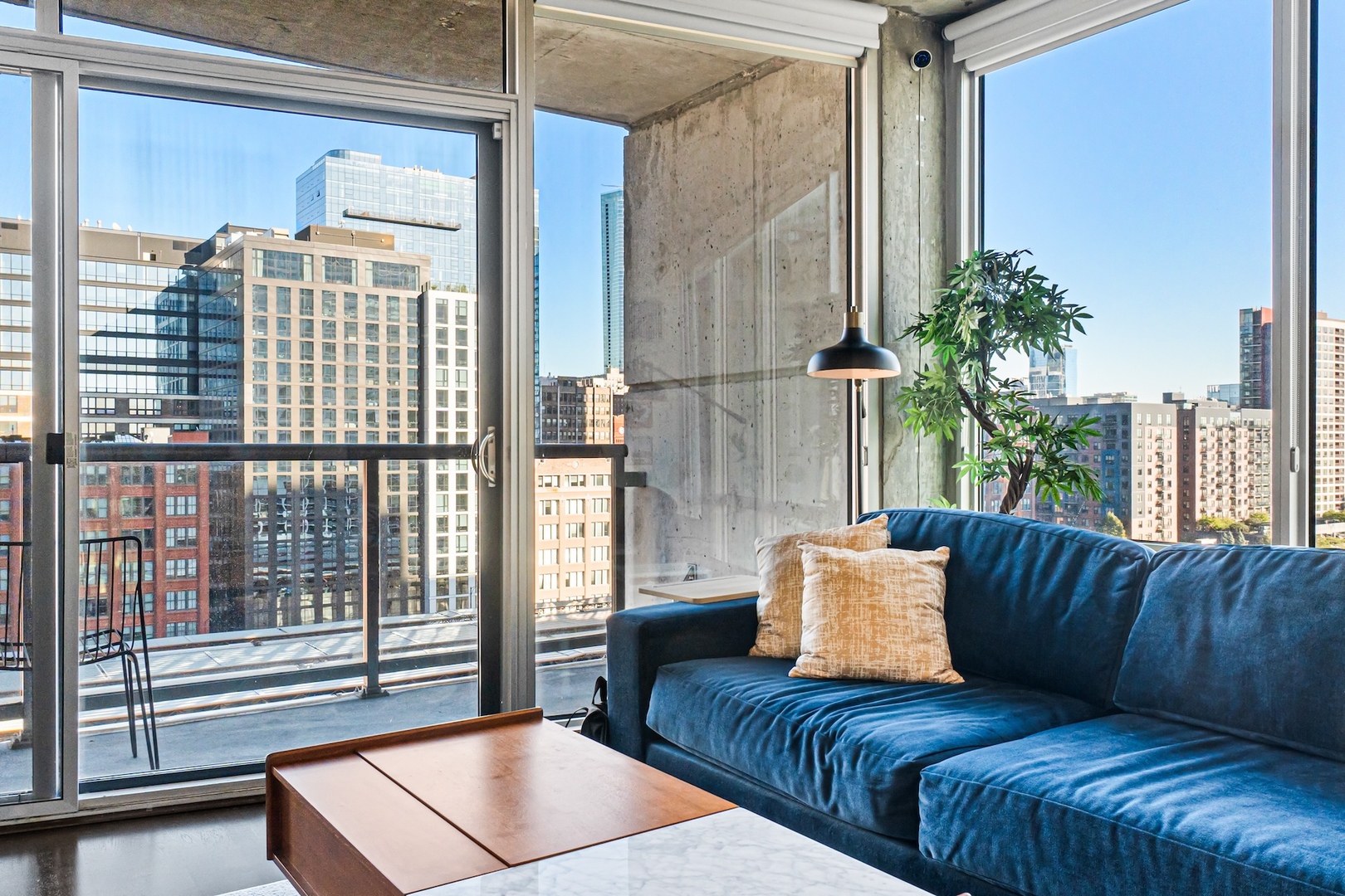 611 S Wells Street Unit: 1008