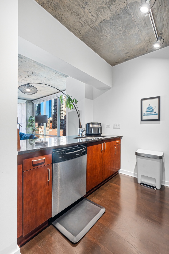 611 S Wells Street Unit: 1008