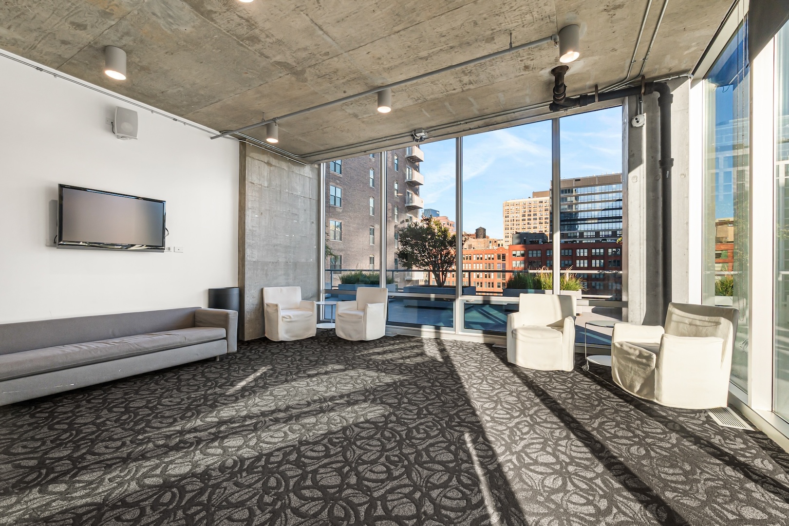 611 S Wells Street Unit: 1008