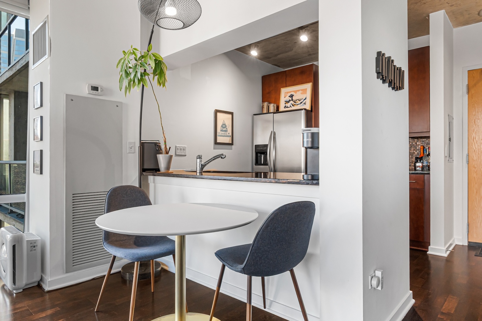 611 S Wells Street Unit: 1008