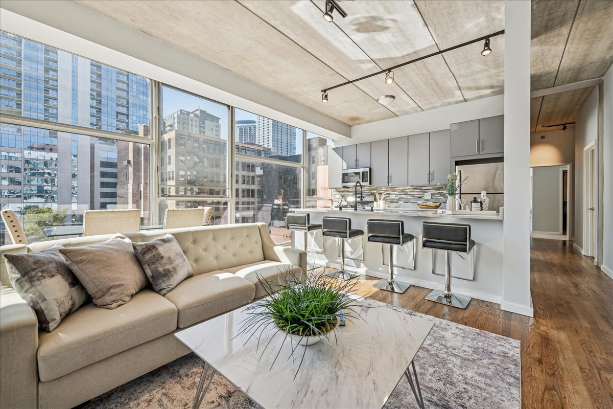 630 N FRANKLIN Street Unit: 408