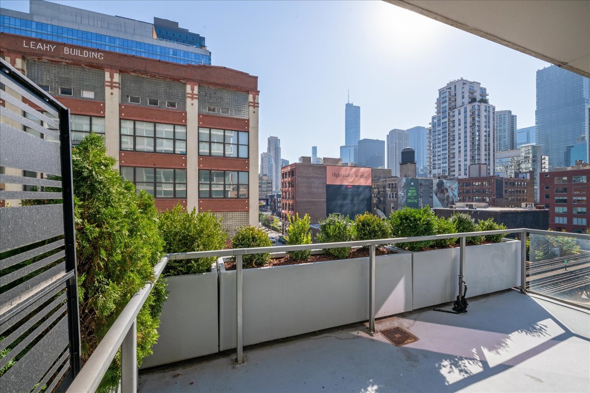 630 N FRANKLIN Street Unit: 408