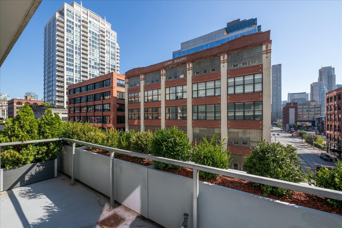 630 N FRANKLIN Street Unit: 408