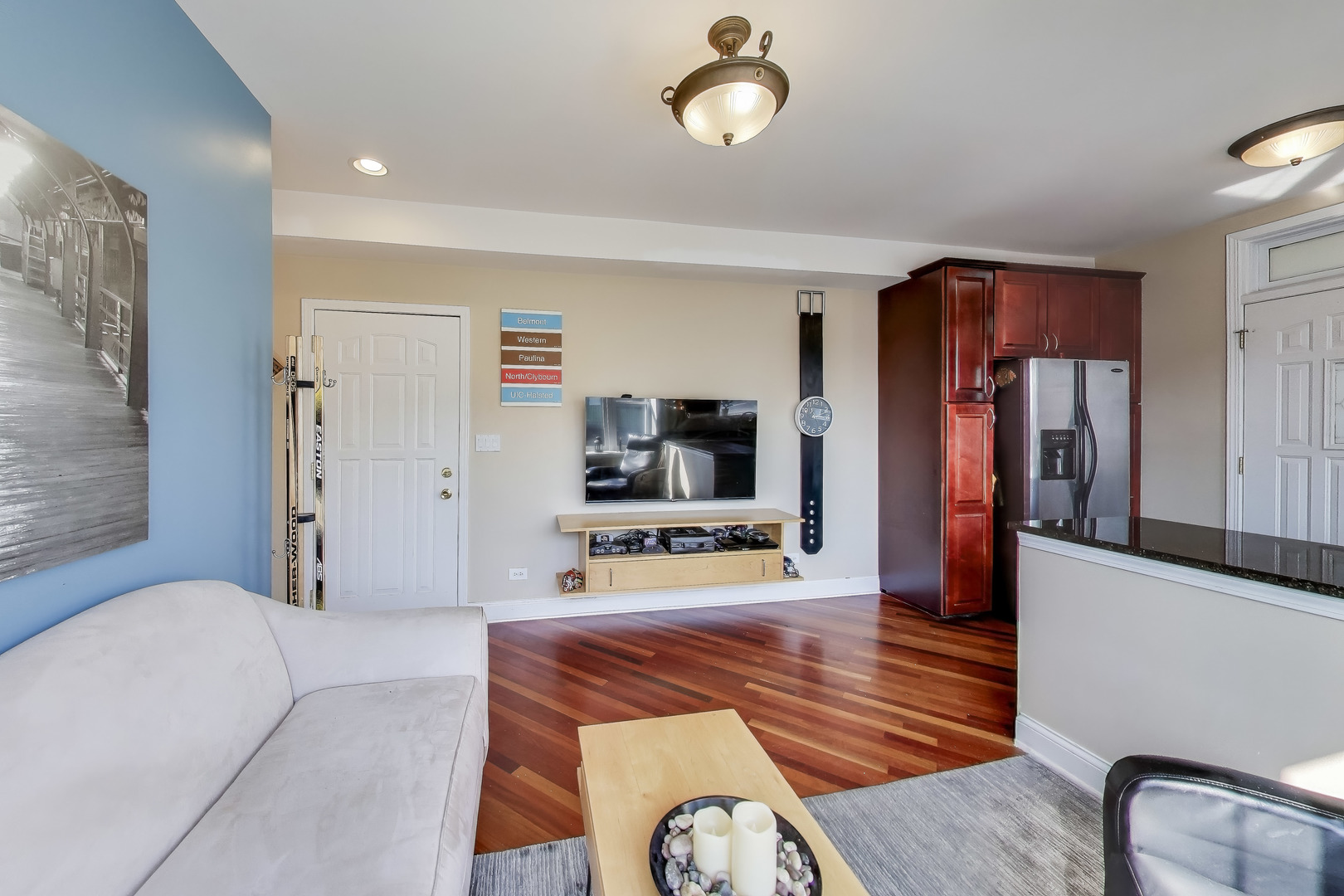 3215 N Francisco Avenue Unit: 3S